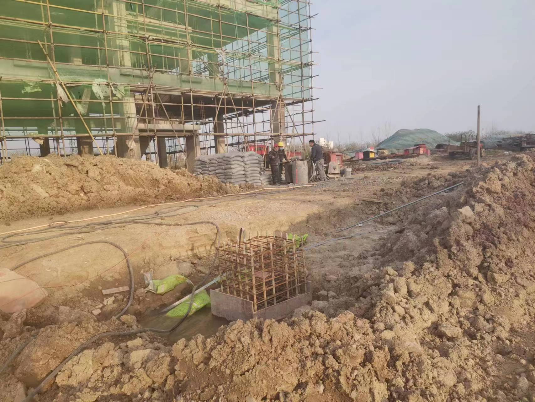 博爱当桥梁出现裂缝的时候应该及时加固修补